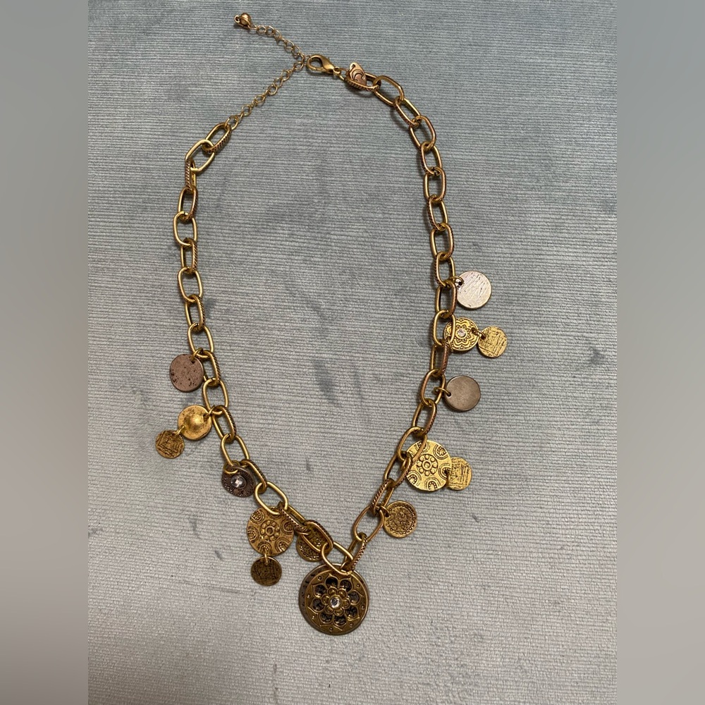 Charming Charlie vintage bronze colored metal chain w/dangling varied discs18-21